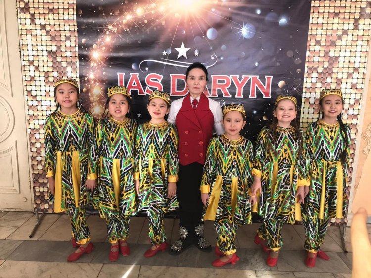 JAS DARYN конкурстық жоба "THE BEST 2020" Халықаралық конкурс-фестивалі "Балауса" бишілер тобы