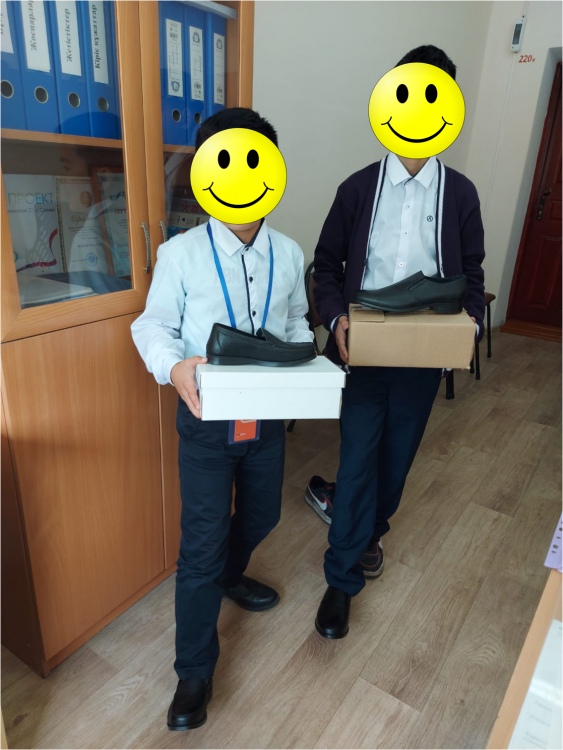 Бюджет есебінен 29 оқушы аяқ киіммен қамтамасыз етілді