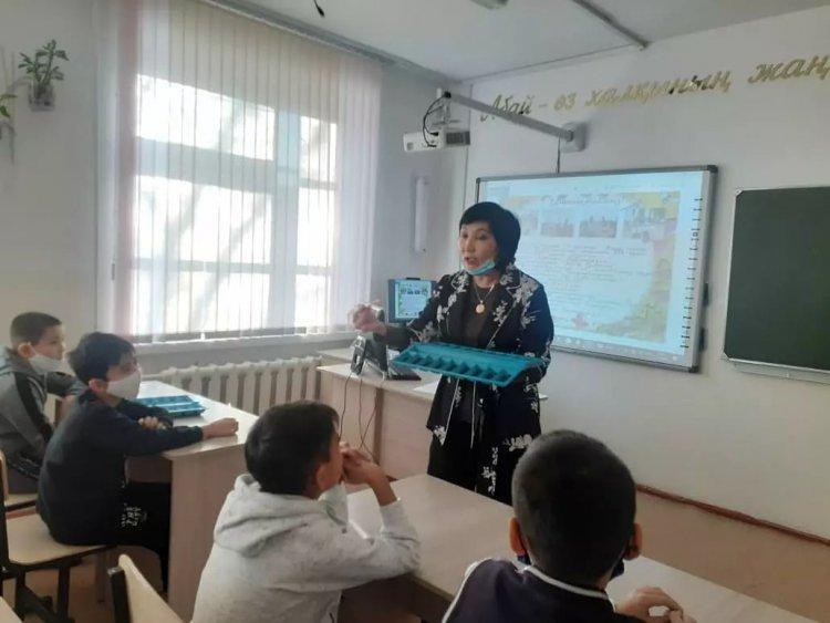 "Ыбырай Алтынсарин атындағы 37 гимназиясы" КММ 11 желтоқсан күні "Қазақстан Республикасы Тәуелсіздігінің 30 жылдығына" арналған "Тәуелсіздік таңы" атты тоғызқұмалақтан шеберлік сағаты өтті.