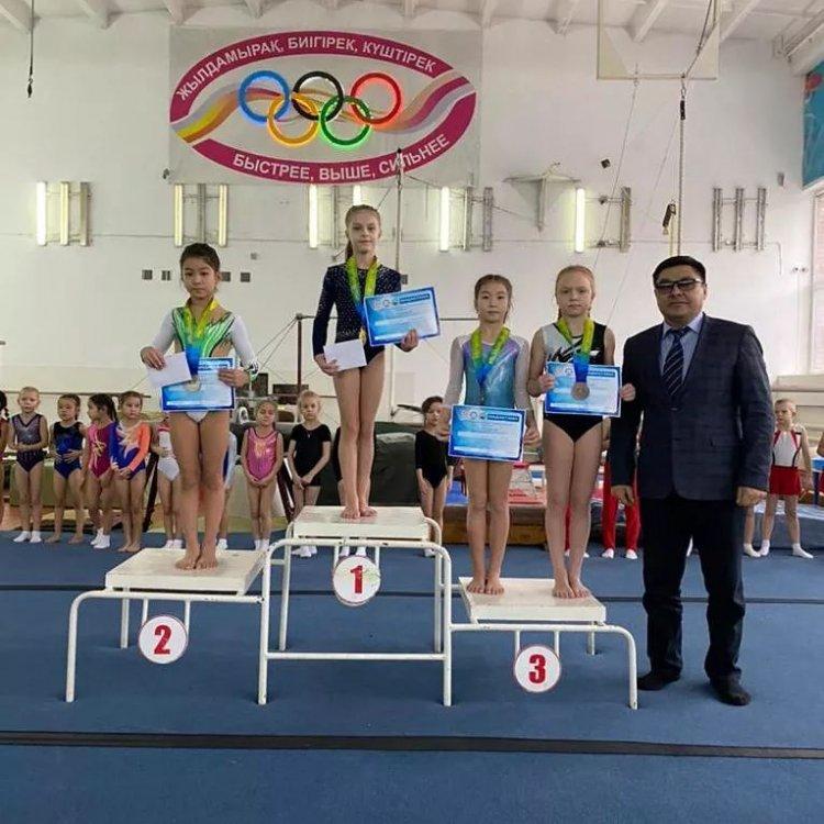 Спорттық гимнастикадан Шығыс Қазақстан облысының Біріншілігінде 3"Г" сынып оқушысы Байжанқызы Үміт жүлделі 🥈екінші орынға ие болды.