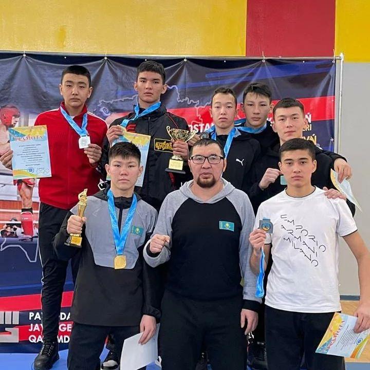 ҚР Еңбек сіңірген спорт шебері К. Садырбаевтың жүлдесіне арналған Кикбоксинг бойынша жасөспірімдер арасындағы республикалық турнирде ІІ орын алған Болатбеков Манапты Құттықтаймыз!