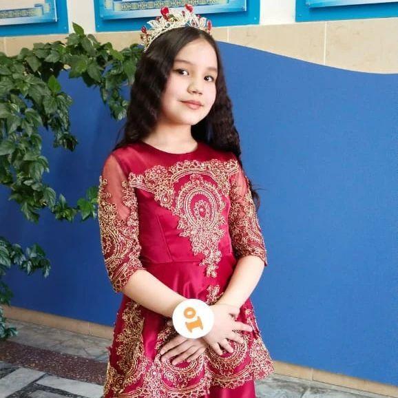 "Ыбырай Алтынсарин атындағы №37 гимназиясы" КММ-нің 4 "В" сынып оқушысы Увалиева Азалия "Еркеайым-2022" қалалық байқауының 3 орын иегері. Құттықтаймыз! 👏👏 Жетекшісі Ж.М.Аубакирова #балаларжылысемей