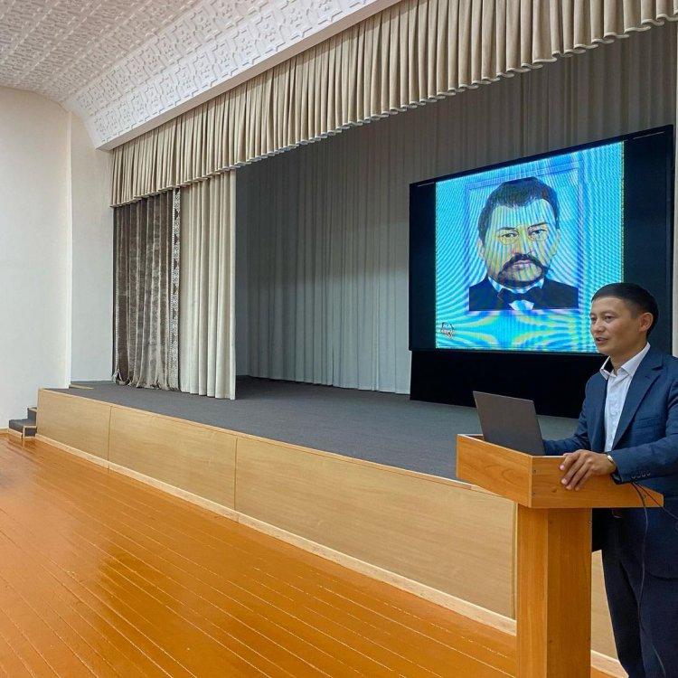 “Ұлты ұлықтаған, ұрпағы ұмытпаған Ұлы тұлға” тақырыбында 6-7 сынып оқушыларының арасында танымдық сағат өткізілді.