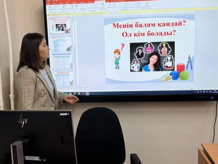 6 “Г” сыныбында ата-аналар жиналысы өтті.