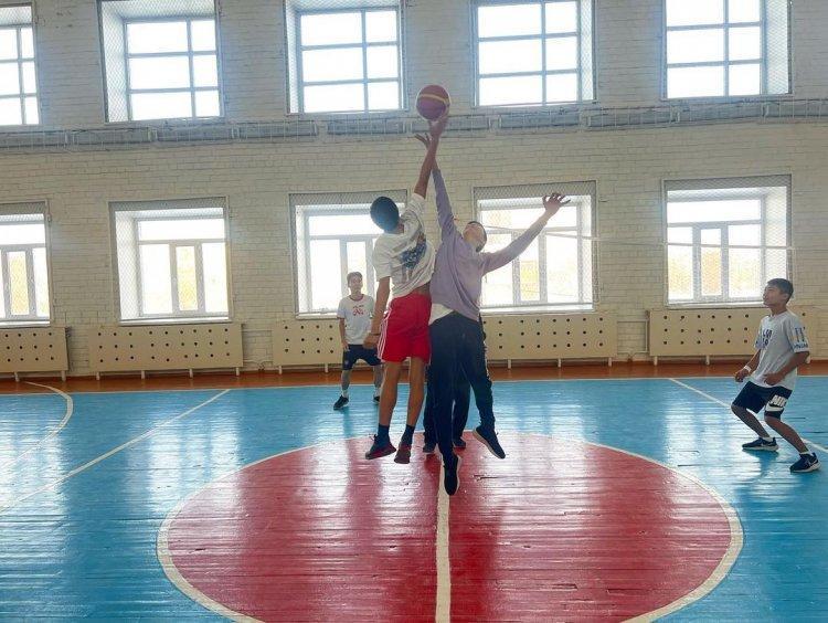 “Дүниежүзілік СПИД-ке қарсы күрес күні” қарсанында “Ыбырай Алтынсарин атындағы № 37 гимназиясы” КММ-де гимназияішілік көпэтапты баскетбол жарысы өтті.🏀🏀🏀