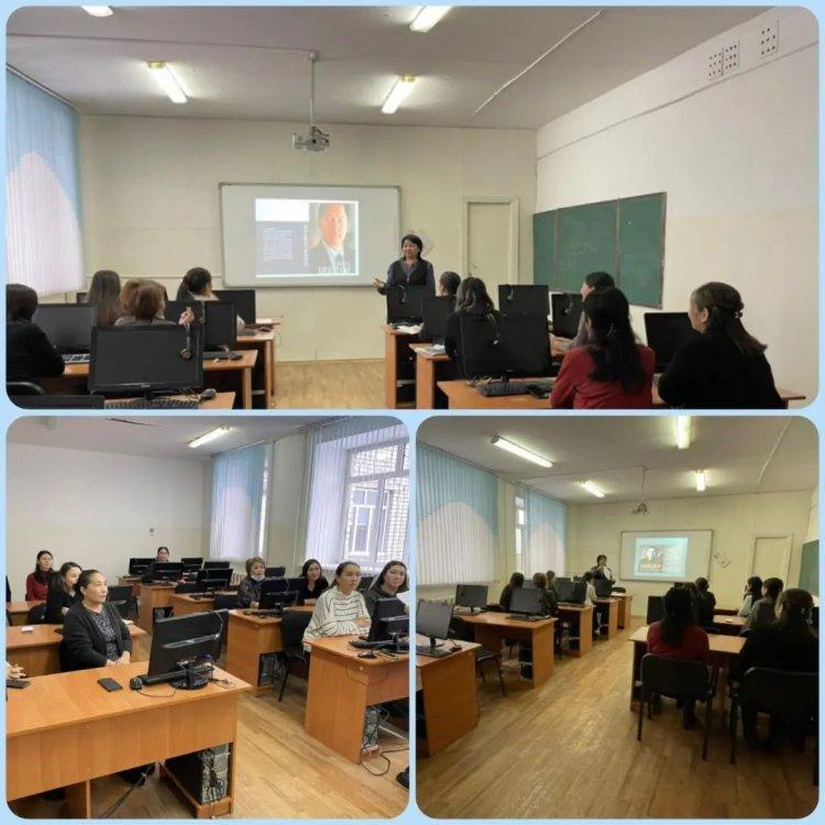 04.01.23 күні ағылшын тілі бірлестігінің кезекті отырысы өтті. Күн тәртібіндегі мәселелердің барлығықаралды.
