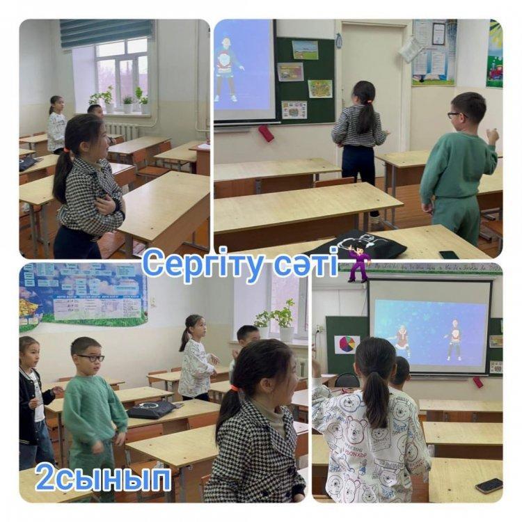 04.01.2023ж “Балауса” қысқы лагері “Айгөйлек” тобының бүгінгі күні “Танысайық бұл МЕН» психологиялық тренингі арқылы достық қарым- қатынас орнатты.