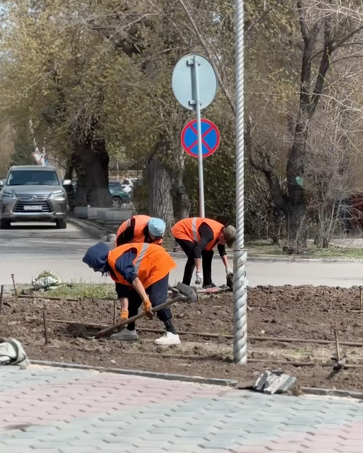 Семейде қаланы көгалдандыру жұмыстары жүргізілуде