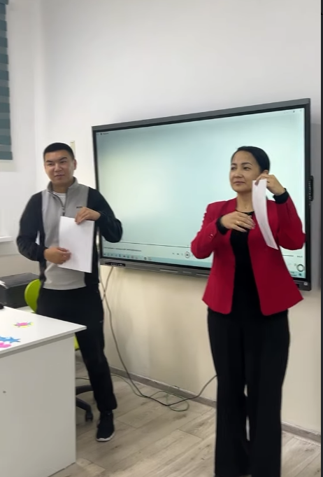 2025 жылдың 7 қазан күні гимназиямызда жас мамандарға арналған «Сабақты жоспарлай білу – сапалы сабақ негізі» атты шебер-сынып ұйымдастырылды.