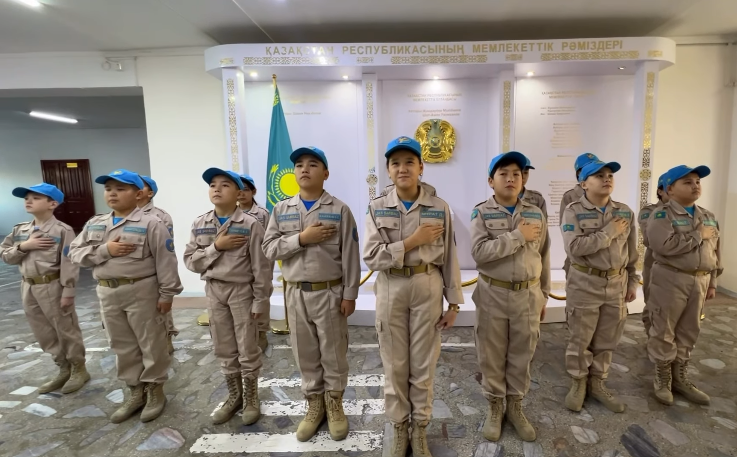 25- қазан Республика күніне орай – “Жас сарбаз”сыныбы “Әнұран айту” челленджіне қатысты.
