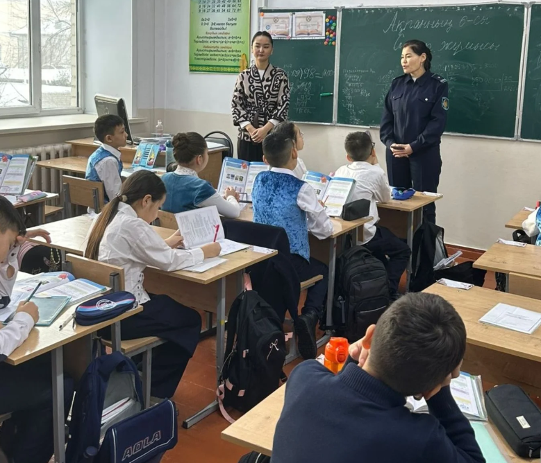 «Ыбырай Алтынсарин атындағы № 37 гимназиясы» КММ-де 06.02.2026 жылы 1, 4-сынып оқушыларына Құқықбұзушылықтың алдын алу мәселесі бойынша