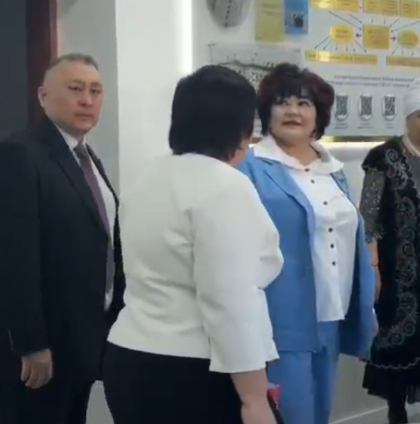 Заманауи үлгіде жабдықталған академик ҚАНИПА ОМАРҒАЛИҚЫЗЫ БІТІБАЕВА атындағы республикалық ғылыми-әдістемелік зертханаға келген қонақтарға "ҚАНИПА ӘЛЕМІ" үйірмесінің мүшелері қазақ, орыс, ағылшын тілдерінде таныстырылым жасады.